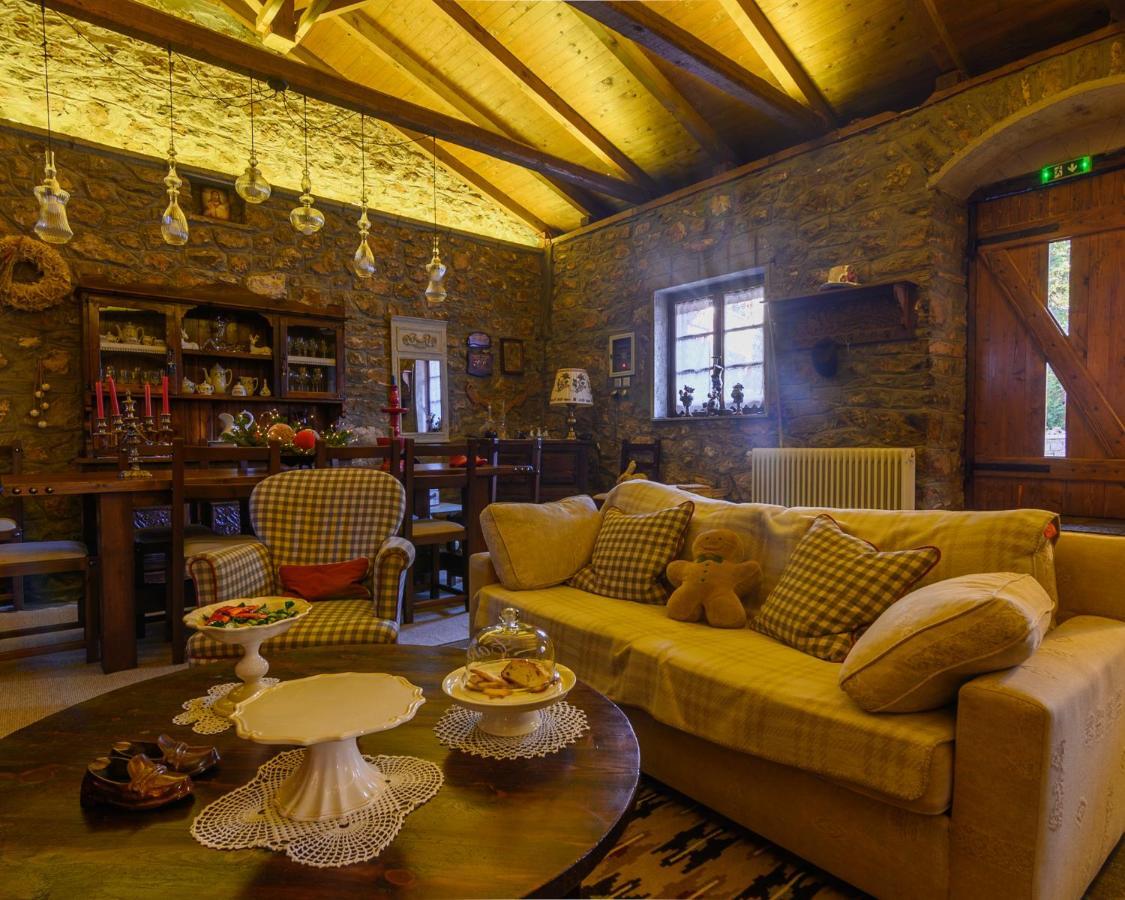 Guesthouse Karahalios Polydrossos Ngoại thất bức ảnh